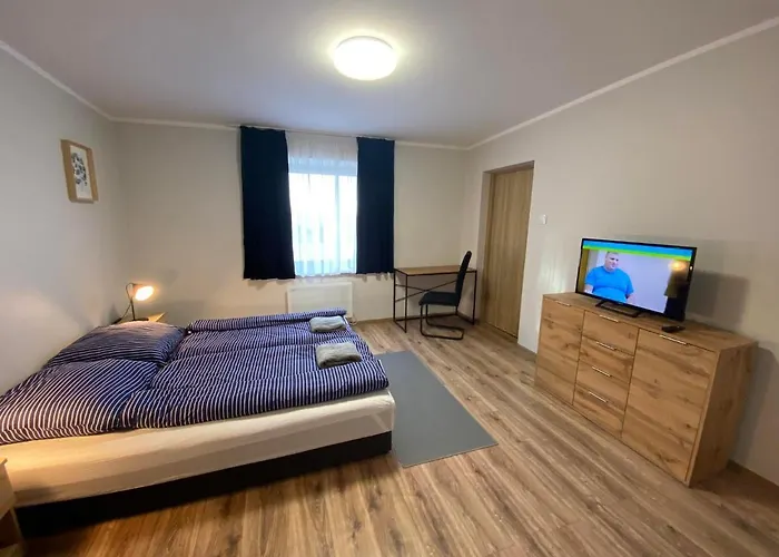 Nad Zalewem 10 Km Od Legnicy 3* Легница